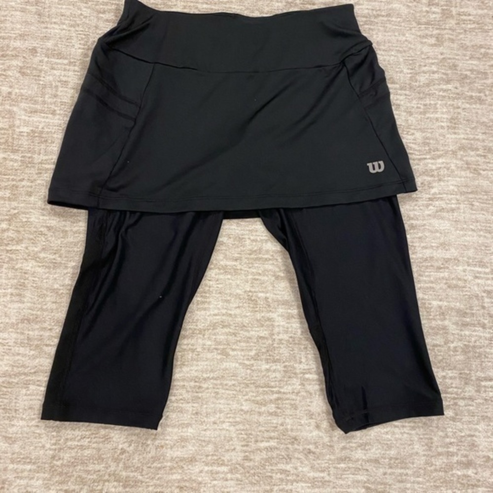 Wilson 2-1 tennis skirt and  tennis crop pant size s